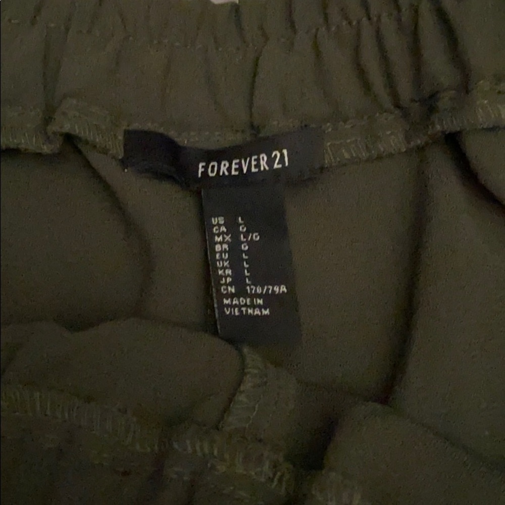 Pants - Picture 3 of 4